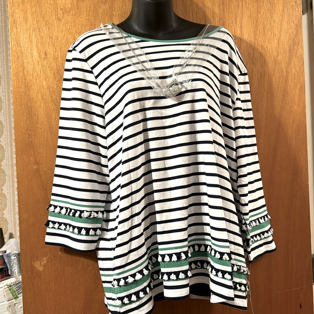 Cute and Comfy Alfred Dunner. Style 75564